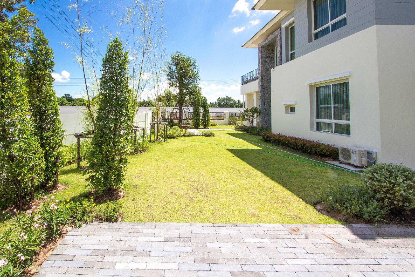 สวนสาธารณะและลู่วิ่งจ๊อกกิ้ง